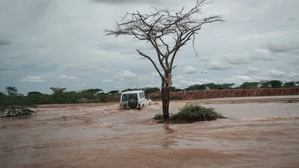 Годовое количество осадков найроби. Стихийные бедствия в кении. Погода кеня. Климат найроби. Кения погода.