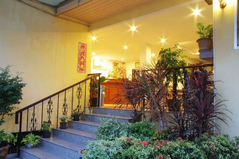Royal view place. Royal view place 3 паттайя. royal view place 3*. triple rund place 3 таиланд. guest house magic.