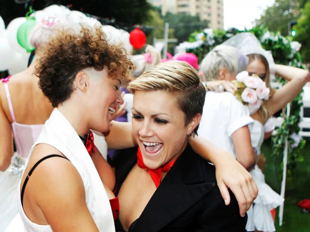 Кара делевинь и родригес. Кары делевинь и мишель родригес. Девушки нетрадиционной ориентации. Мишель родригез и кара делевь. Девушки нетрадиционной ориентации.