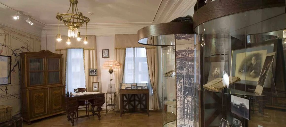 Музей-квартира пушкина на арбате. Мемориальная квартира а. Дом андрея белого на арбате. Арбат музей белого. Мемориальный музей андрея белого.