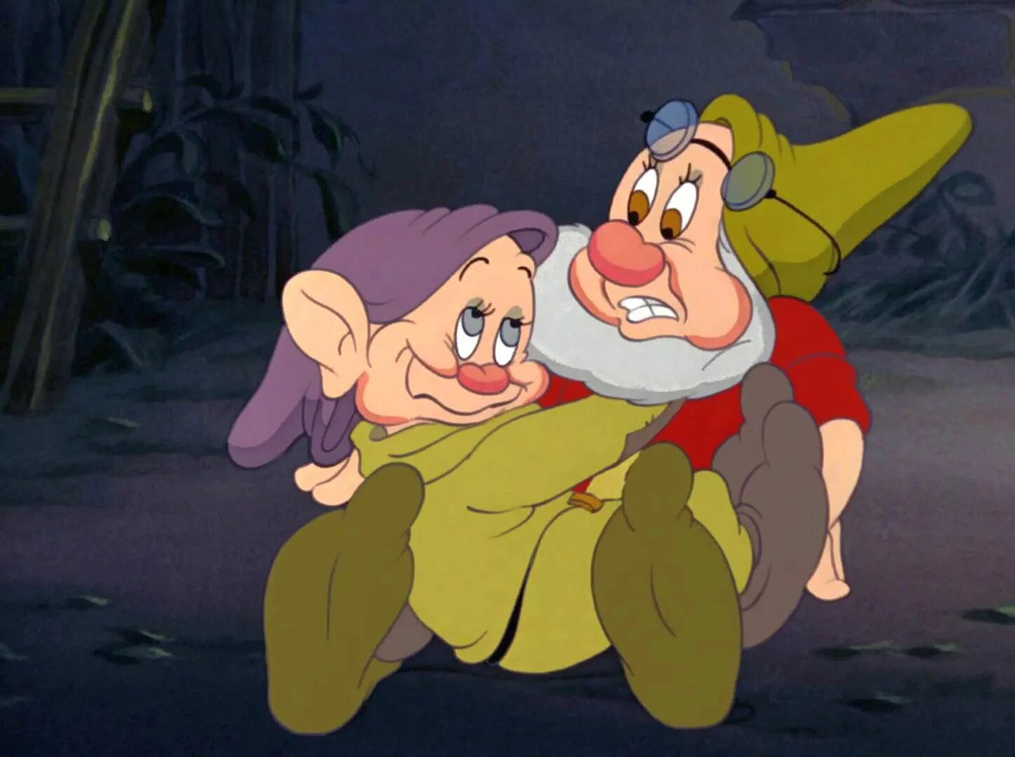 простачек. 7 гномов простачок. Dopey гном белоснежка. простачок семь гномов дисней. гном простачок из белоснежки.