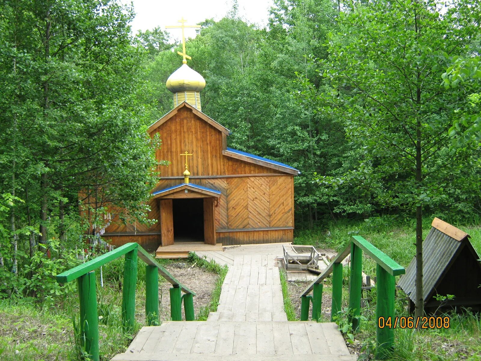 Родники гурьевского. Сурское купель Никольская. Чемал Святой Родник. Родник Святой Псковская область город остров. Родники Невского.