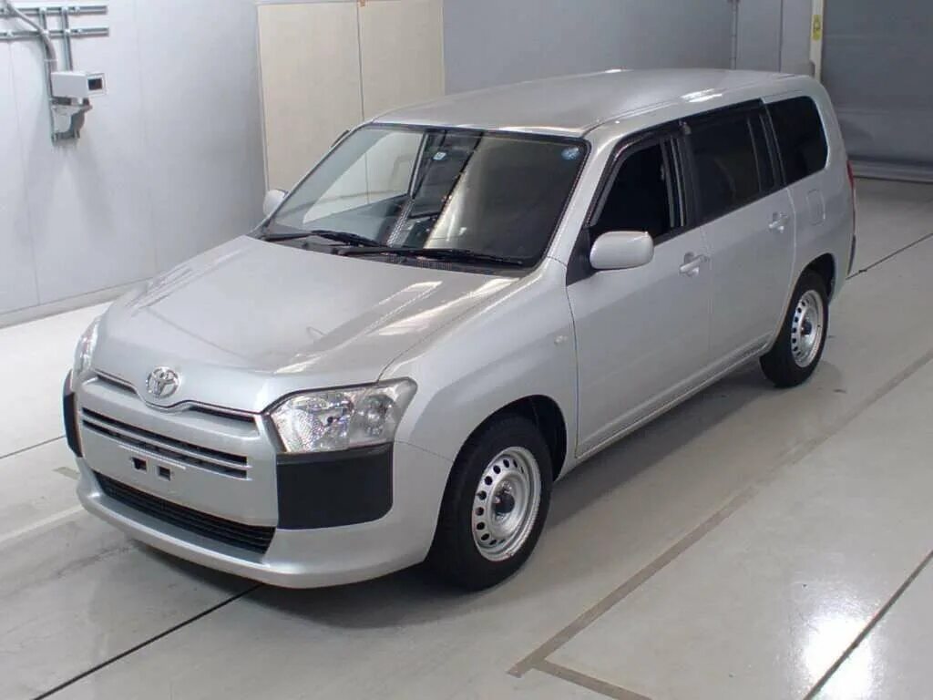 тойота пробокс 2017 года. тойота пробокс 2016. тойота пробокс 2017. 5 cvt, 2017,. тойота пробокс серебристая.