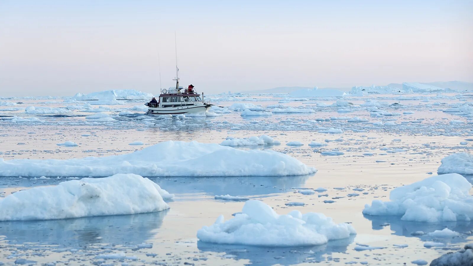 Арктика море Лаптевых. Тундра море Лаптевых. Море Лаптевых ледяной Покров. Замерзшее море Лаптевых. Северно ледовитый океан крупнейшее море