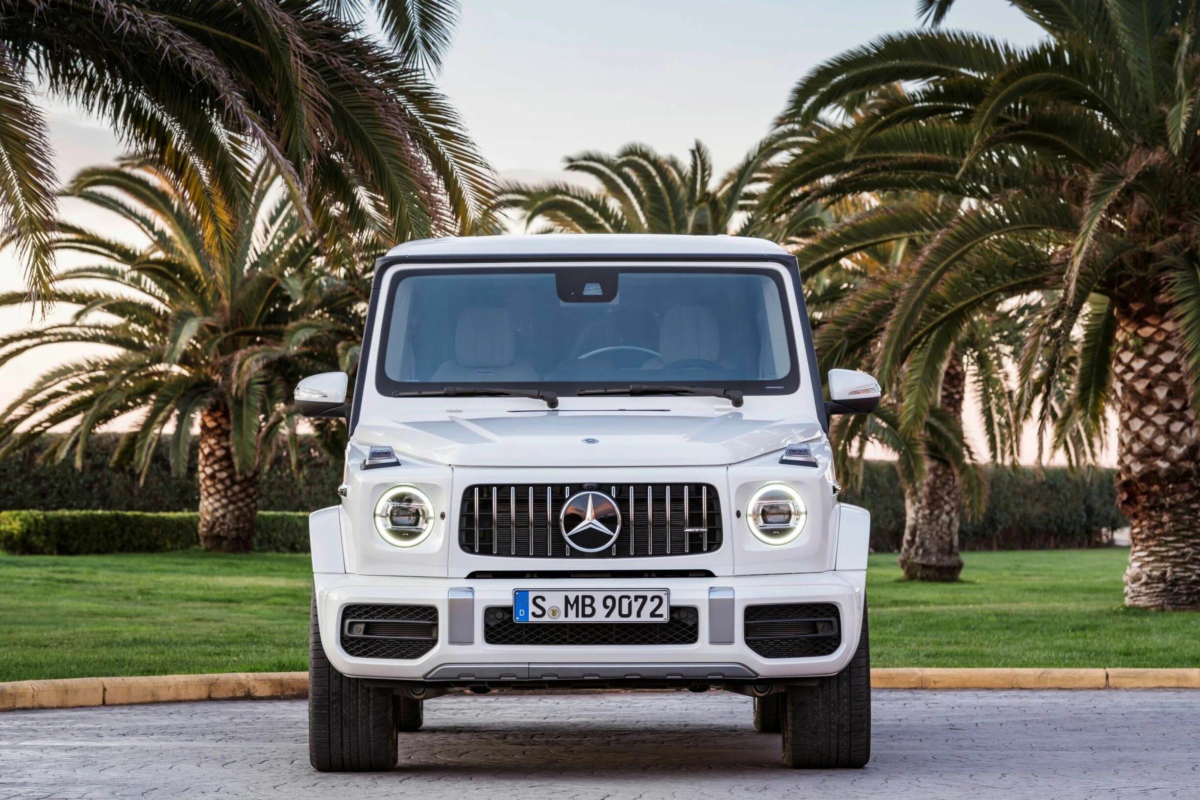 Купить новый гели. Mercedes g63 AMG. Mercedes Benz g63 AMG 2018. Mercedes-Benz g63 w464. Mercedes g63 AMG 2019.