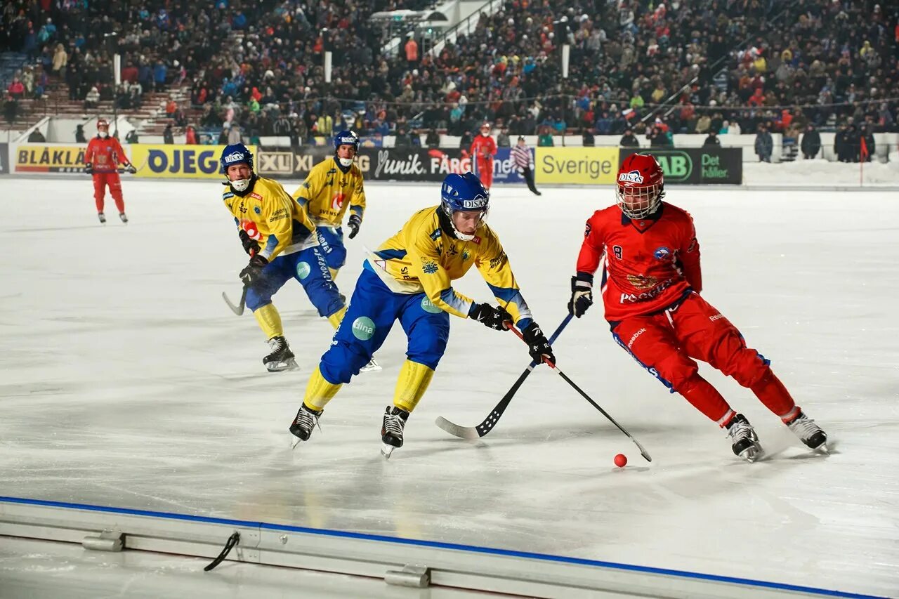 Bandy хоккей с мячом. БЕНДИ игра хоккей. Бенди расписание игр