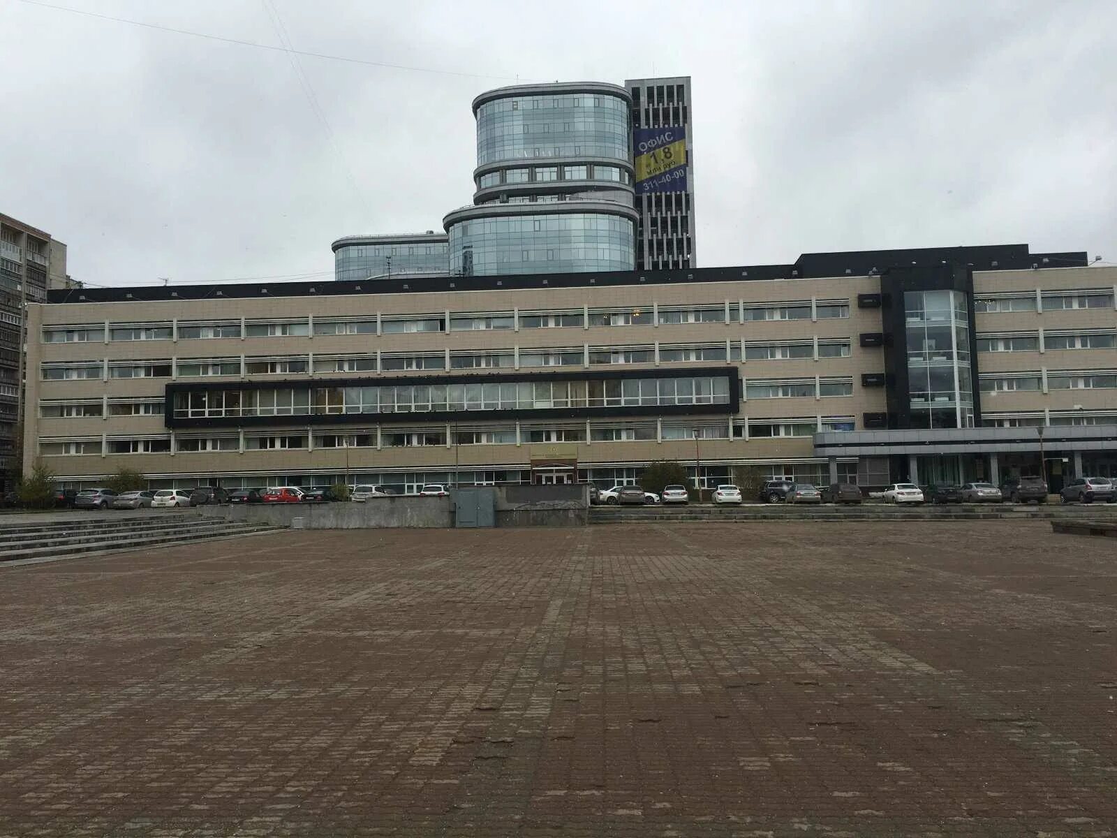 Адрес мамина сибиряка 111. Мамина сибиряка 98 екатеринбург отель. Мамина сибиряка 111. Мамина сибиряка 111 екатеринбург. Мугисо екатеринбург.