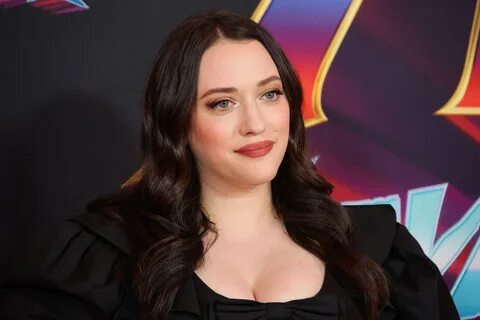 Kat Dennings photos.