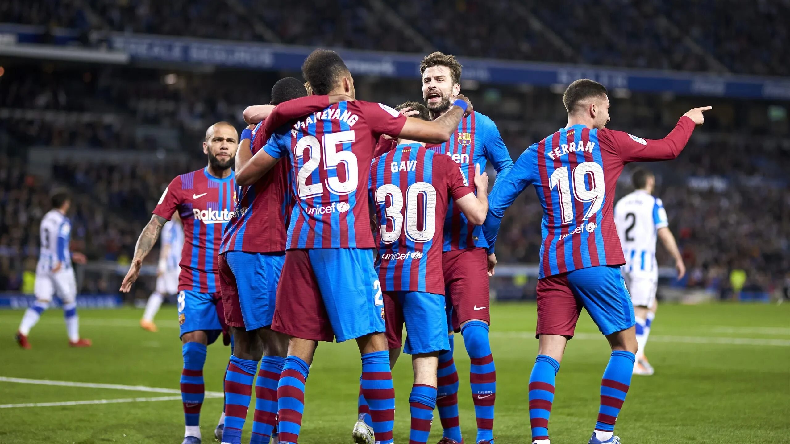 Барселона футбольный клуб 2021. Команда барселона 2022. Jules koundé barcelona. Эльче футбольный клуб. Фк 24 барселона.