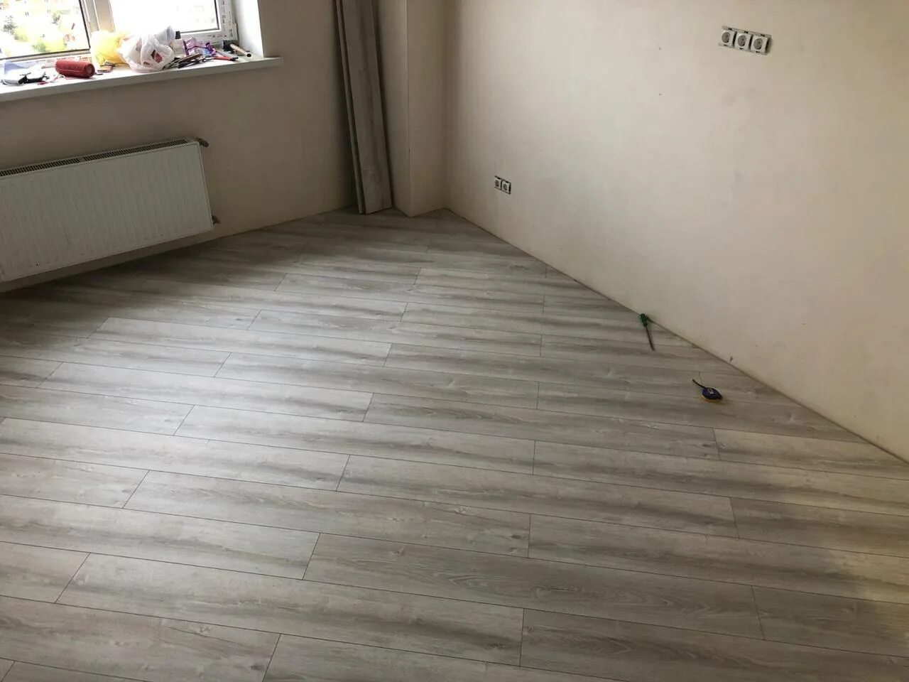 Паркетная доска на фанеру. Прямо на пол. Прямо на пол. Диагональная укладка ламината. Прямо на пол.