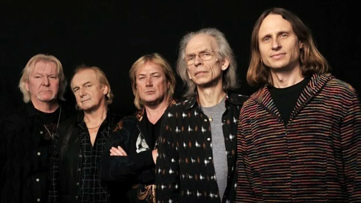 Группа yes солист. Группа yes 1972. Группа йес. Кинг кримсон рок группа. Группа yes состав.