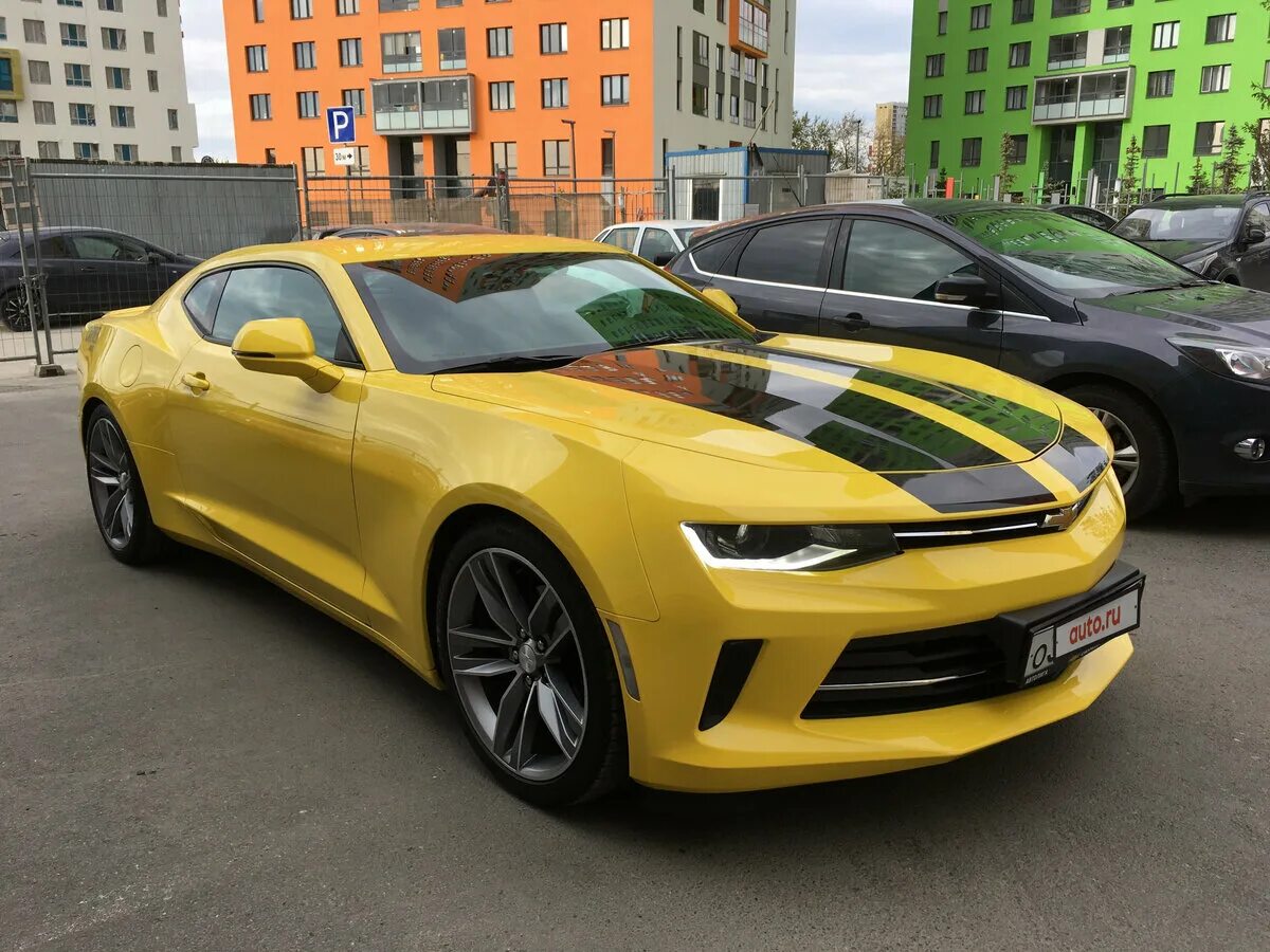 Chevrolet camaro 3. Камаро екатеринбург. Камаро шевроле камаро. Шевроле камаро 2022. Шевроле камаро 123 регион.