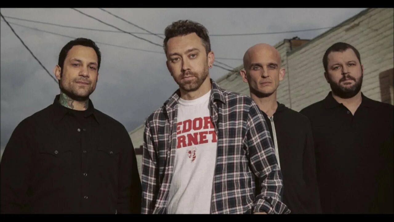 Against группа. Группа Rise against. Солист группы Rise against. Группа Rise against against 2022. Группа Rise against 2004.