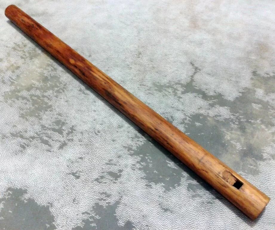 Флейта калюка. Калюка флейта. Обертоновая флейта калюка. Обертоновая флейта калюка. Травяная дудка калюка.