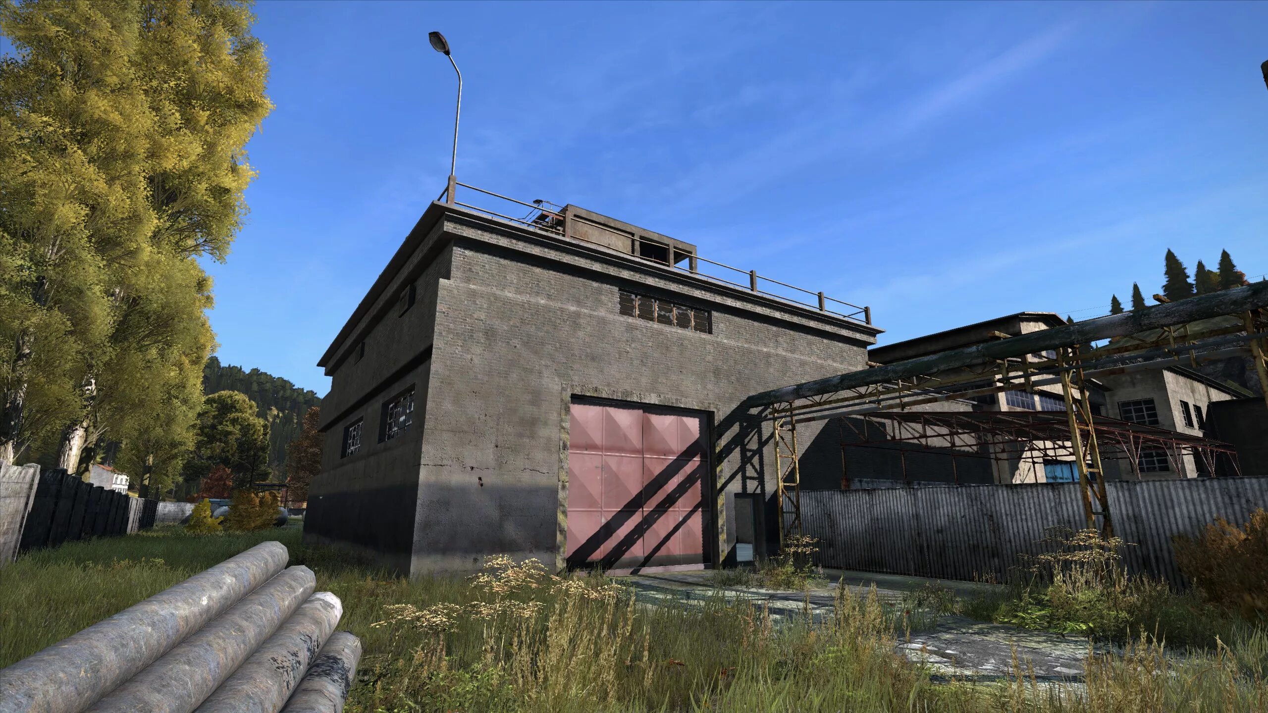 Garage dayz. Dayz железный ангар. dayz француз дом. цементный завод dayz. здания dayz standalone.