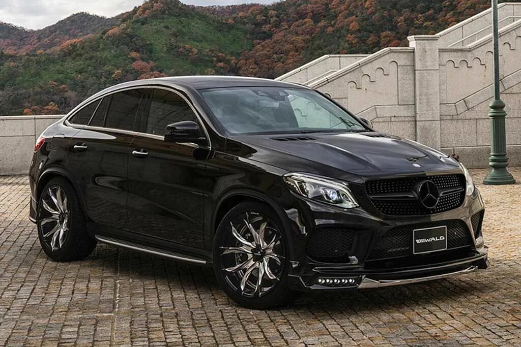Gle 450 amg 4matic. Mercedes-benz gle coupe 2015 red. Мерседес бенц gle 450 купе. Мерседес gle 450 sport. Gle sport.