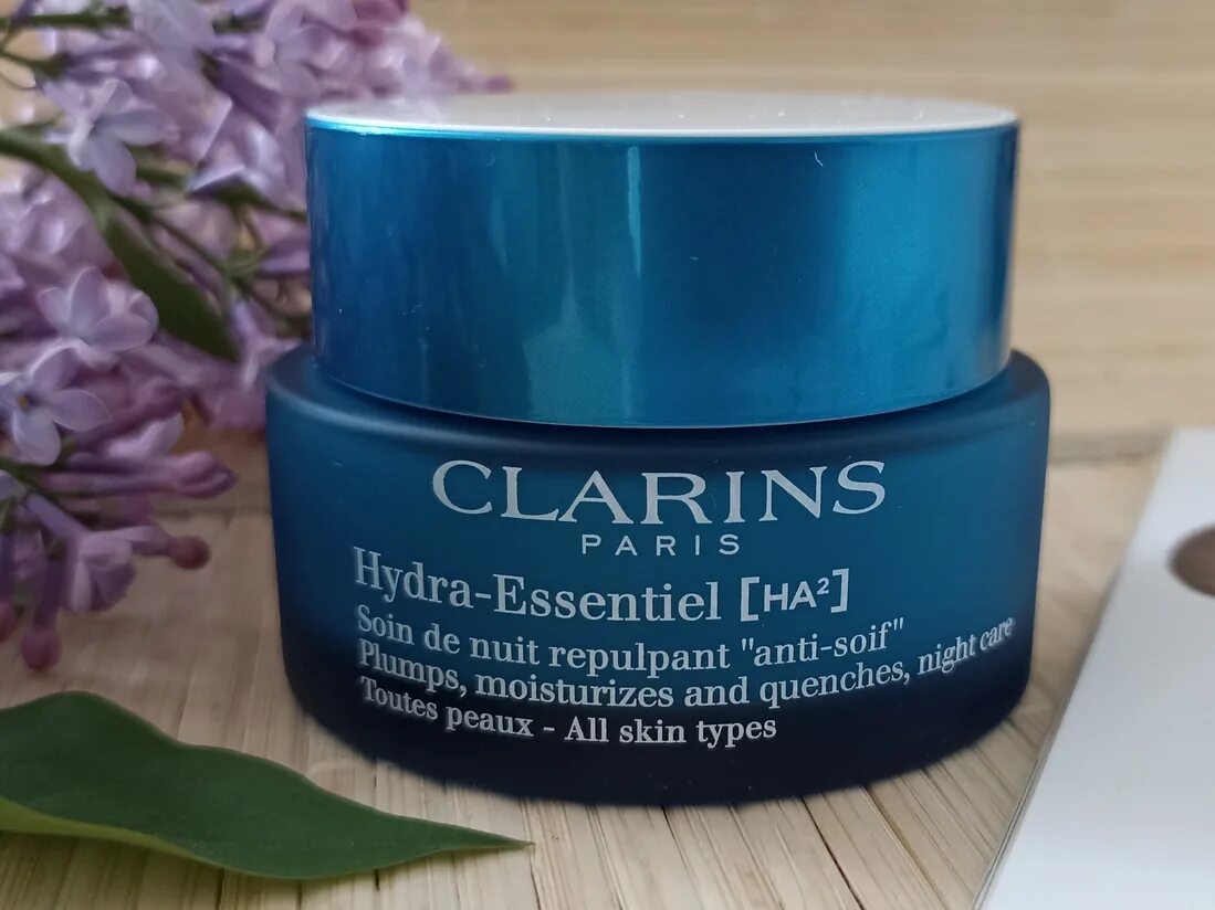 Clarins spf 15 увлажняющий крем. Clarins spf 15 увлажняющий крем