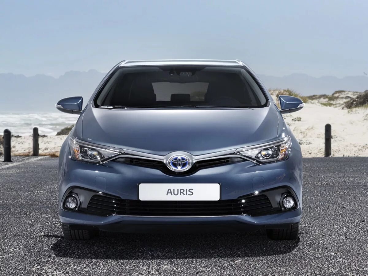 Toyota auris 2016. Тойота аурис 2022. Тойота аурис 2016. Тойота аурис 2016. Toyota auris 2016 hybrid.