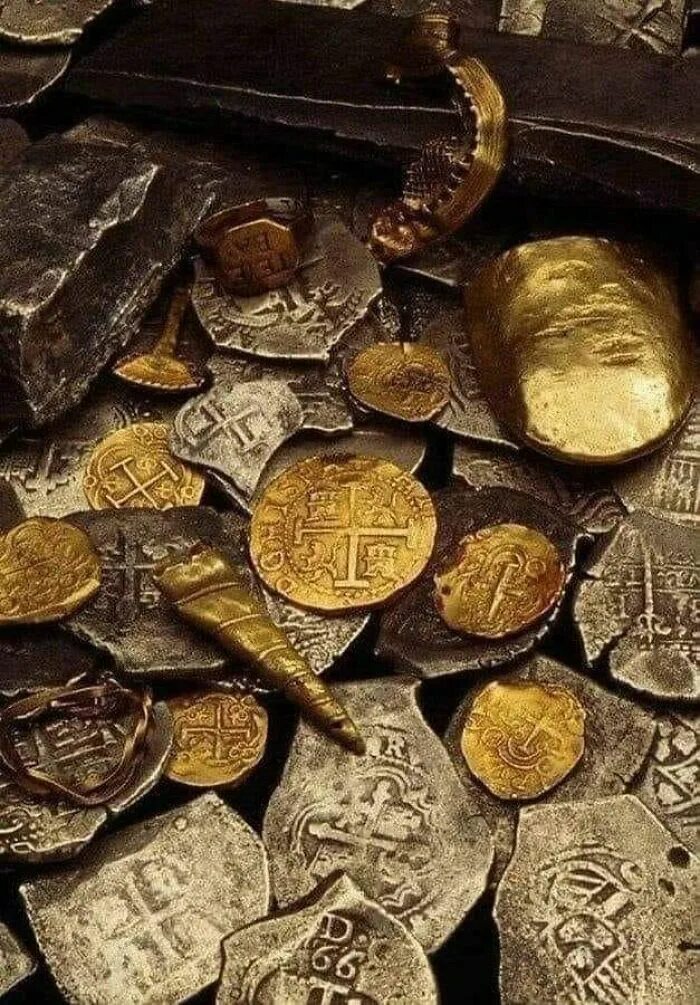 Золото кладоискателей. Монеты золотые пиратские "сокровища пирата" пиастры. Клад золото. Сокровища и клады. Богатство сокровища.