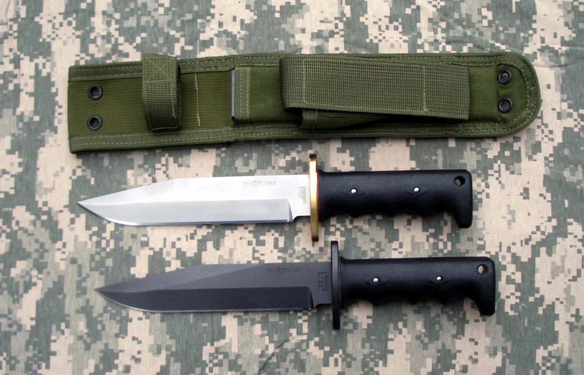 Army knives