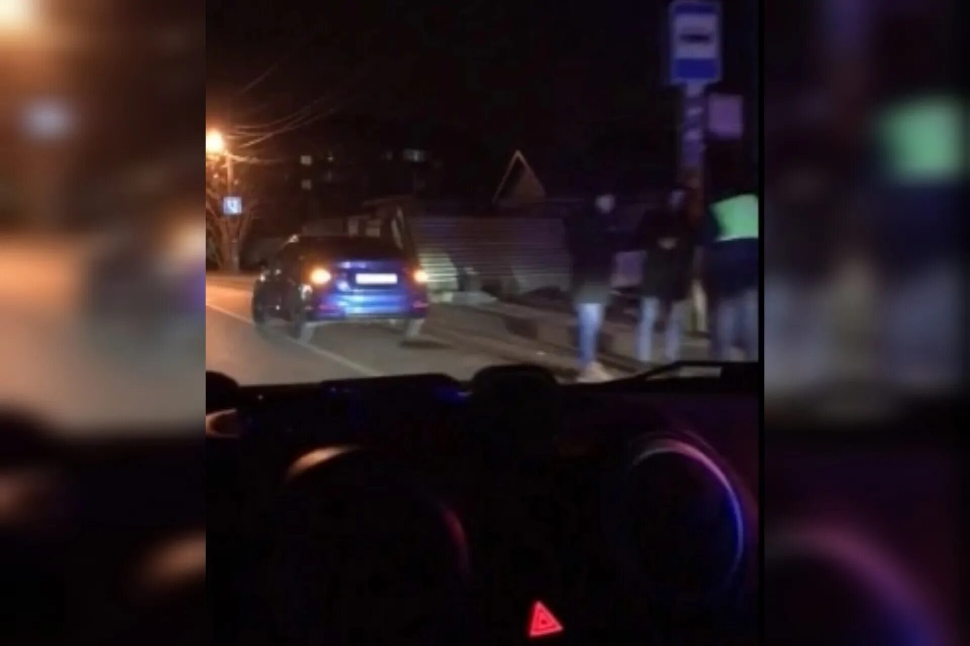 Дтп краснодар 2023. Дтп краснодар 2023. Дтп краснодар 2023. Пробка на перекрестке. Пробка на дороге.