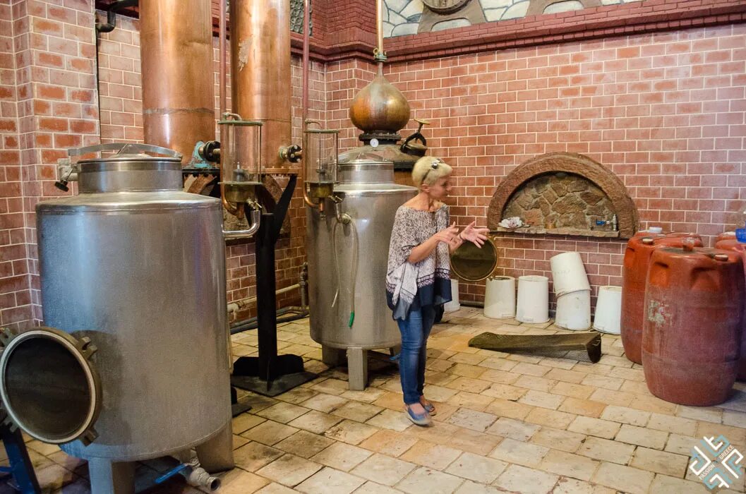 Винокурня. Винодельня геншин. Проект винокурни домашней. Винокурня нарочь. Как пройти винокурню.