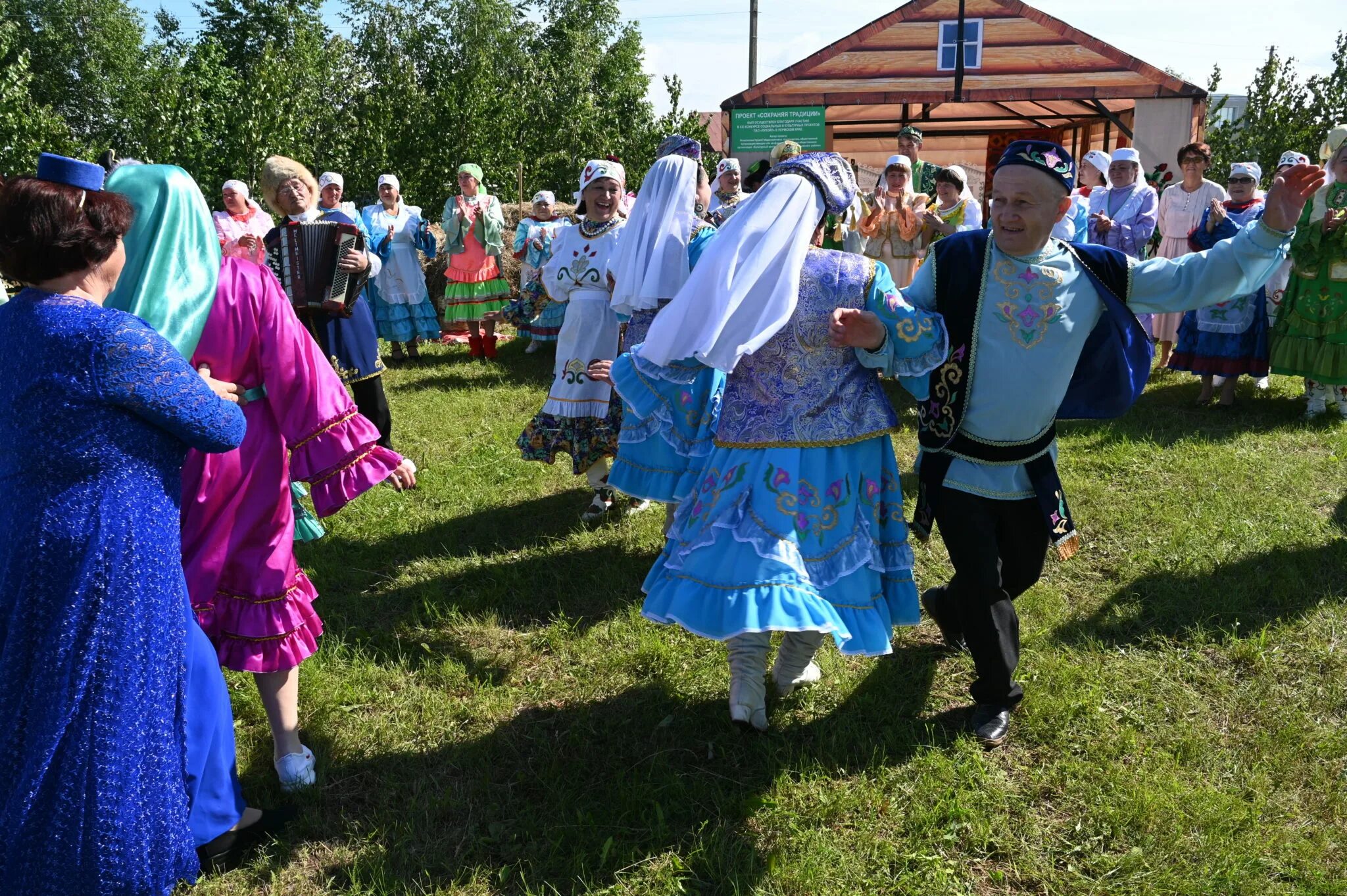 Погода барда пермский край на 3 дня. Бардымский район пермский край. барда пермский край. встреча гостей на барда зиене. июньские праздники.