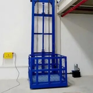 Лифт подъемник для склада