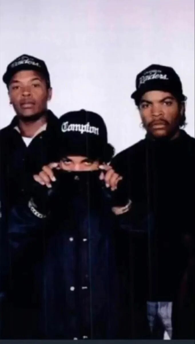 Eazy e ice cube. Ice cube eazy e. eazy e dr dre ice cube. ice cube в молодости. ice cube n.w.a.