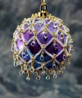 Елочные игрушки из бусин