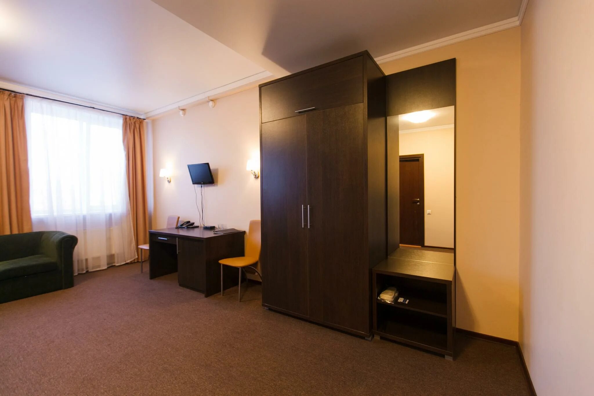 Отель нарцисс новокузнецк. Сауна в гостинице нарцисс, ижевск. Гостиница нарцисс ижевск. Нарциссы в отелях. Нарцисс сауна ижевск.