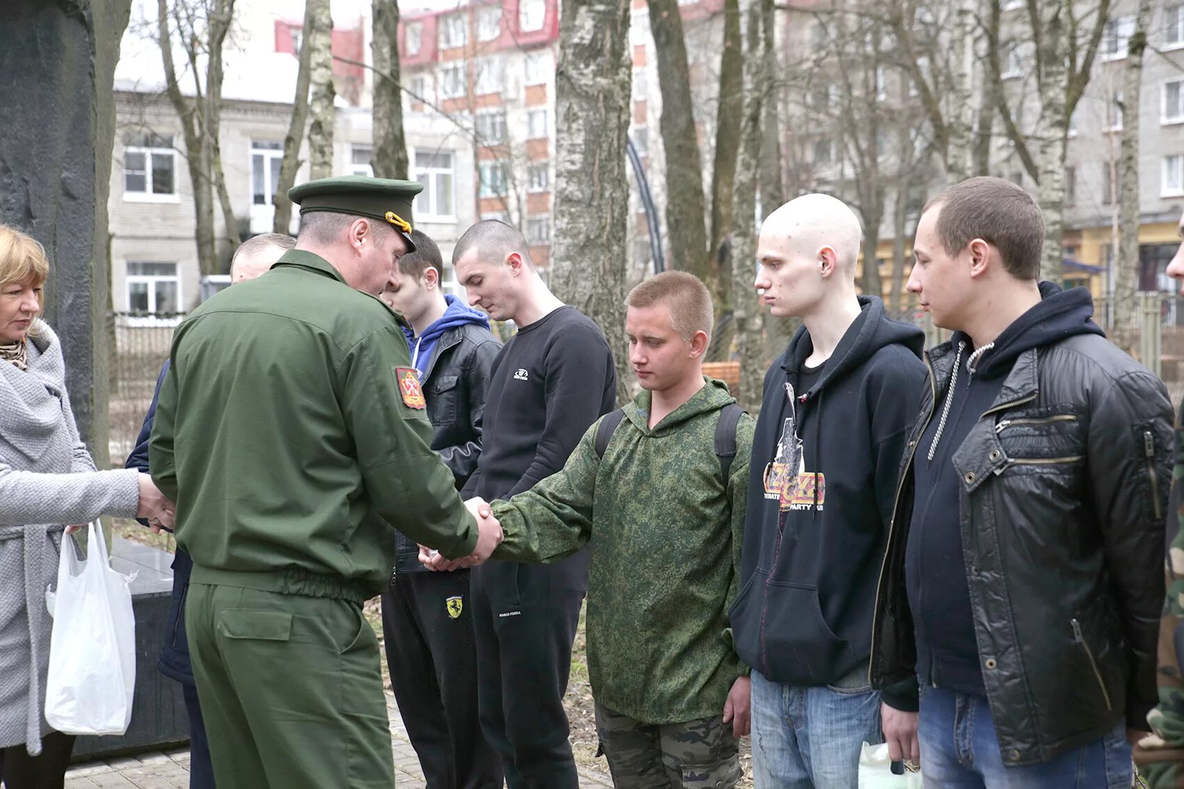 Горкин военкомат гатчина. Военкомат гатчина красная 26. Гатчинский военкомат. Гатчина военкомат режим. Призывной пункт гатчина.