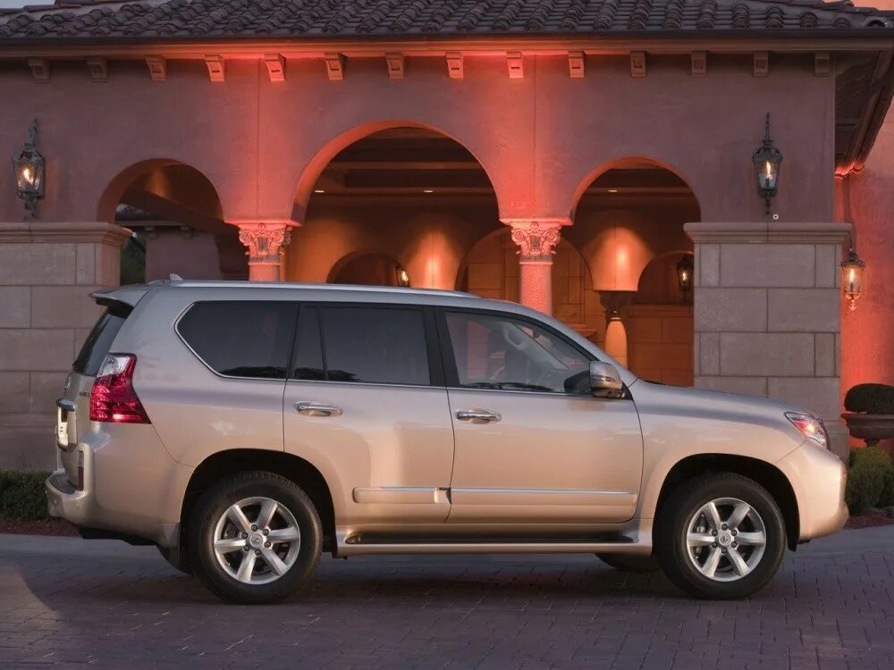 Lexus gx 460 2014. Автомобиль лексус 460. Лексус gx460 2008. Лексус джип gx 460. Lexus gx 2010.