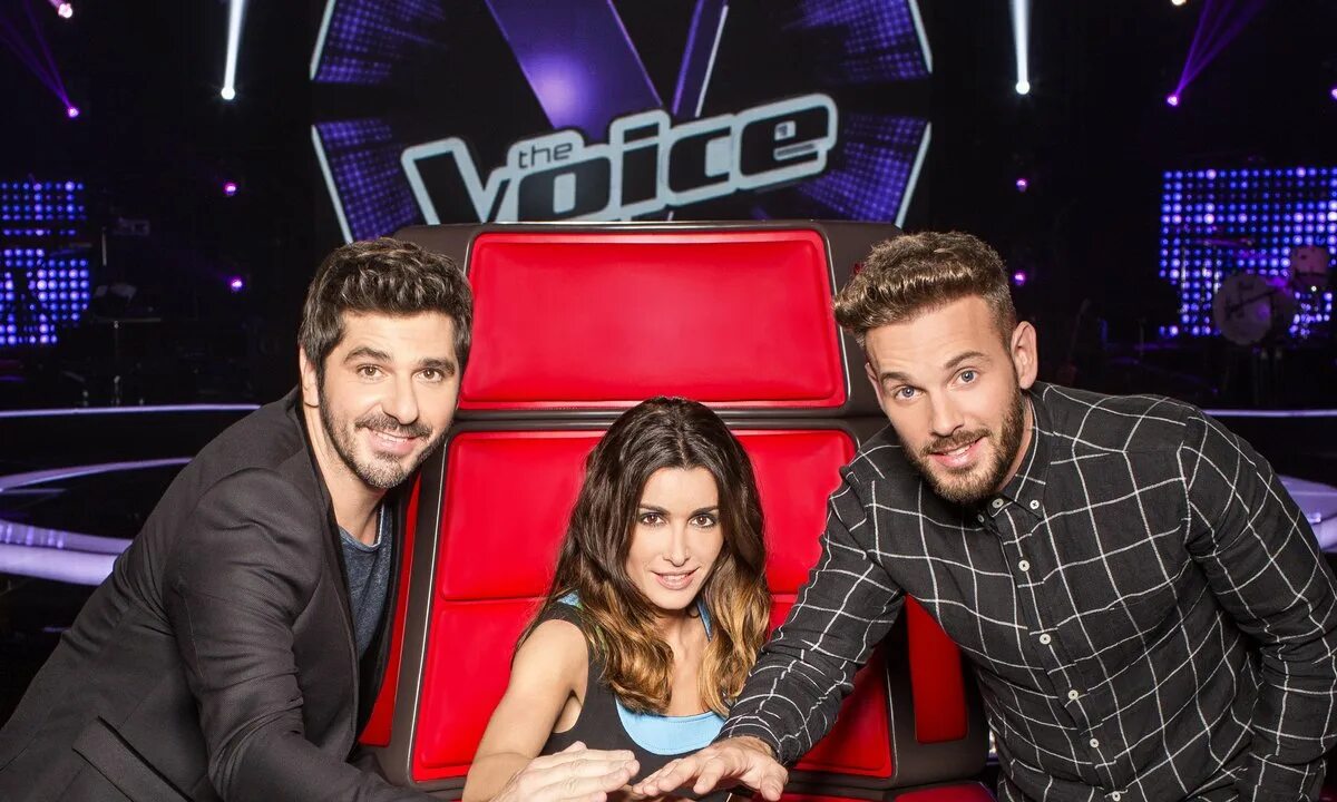 The voice kids france 2023. Лаура the Voice Kids. The Voice Kids жюри. The Voice Kids сериал с 2014 г.. Лаура жюри голос.