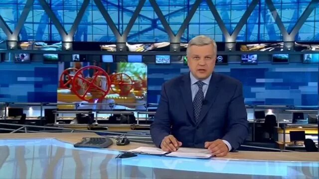 Часы первого канала 21:00. Информационная программа время. Воскресное время первый канал. Воскресное время первый канал 2010.