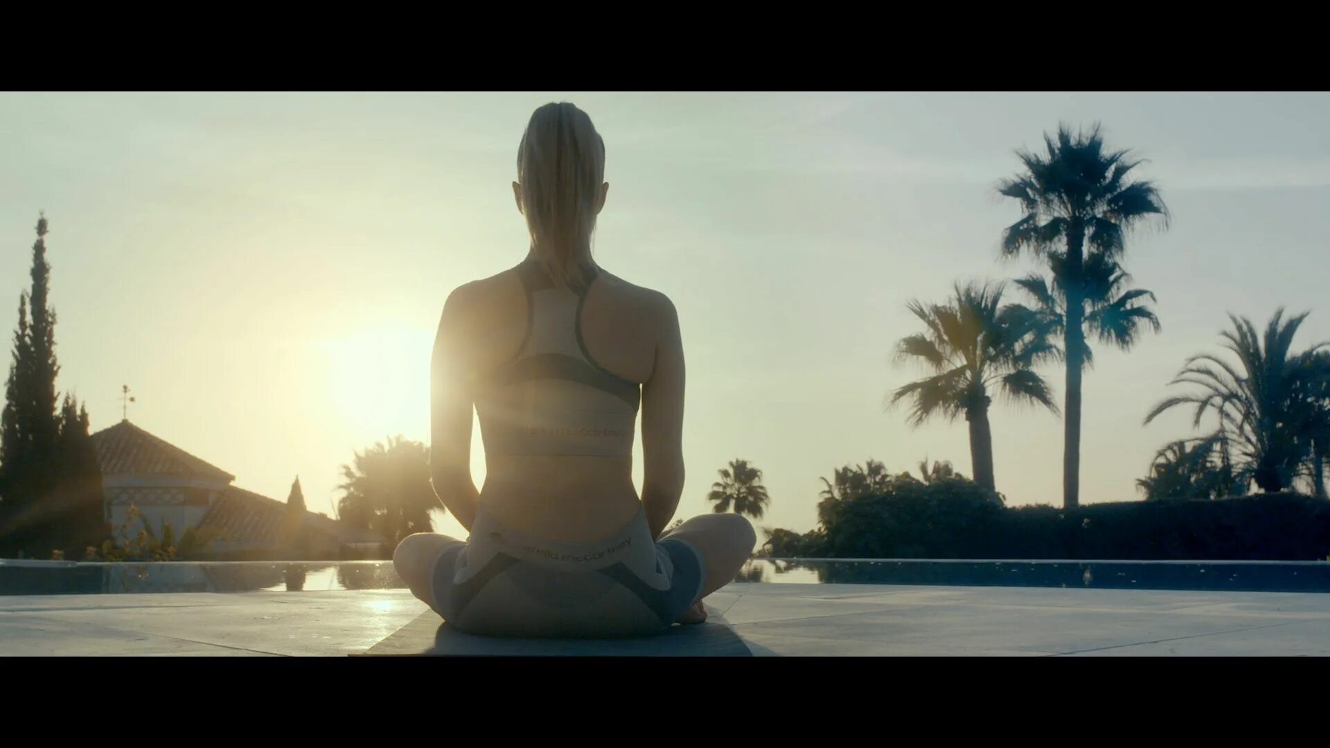 Клипы run. Hardwell feat jake reese run wild. зарубежные клипы снятые на море. картинки yoasobl official music video. песня running клип.