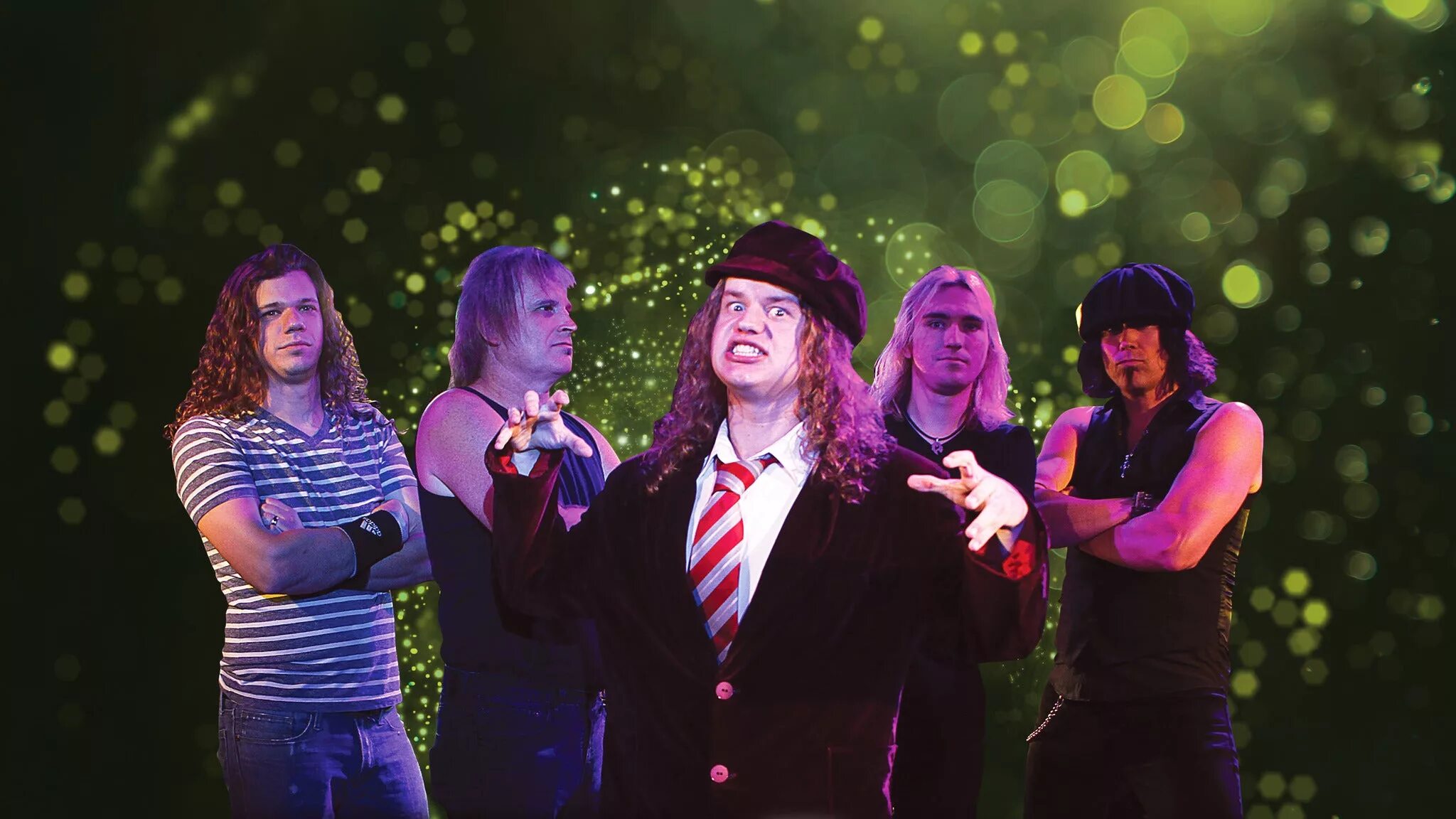 Ас дс thunderstruck. Асдс тундерструк. эйси диси тандерстрайк. ac/dc группа thunderstruck. группа ac/dc молодые.