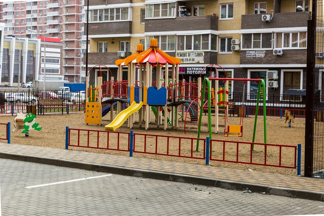Улица петра метальникова 5к2. Метальникова 26 краснодар. Краснодар улица петра метальникова в 2010 году. Петра метальникова, 5. Петра метальникова 26 краснодар.