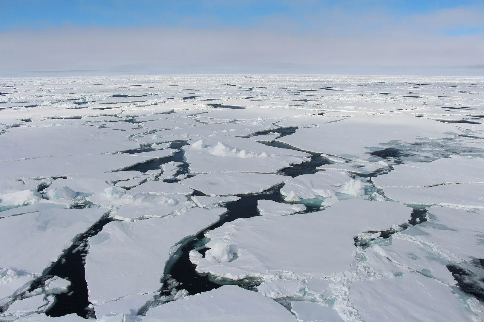 Как меняется природа арктических морей. Торосы Карское море. Чукотка Арктика лед. Во льдах Арктики. Арктические льды.