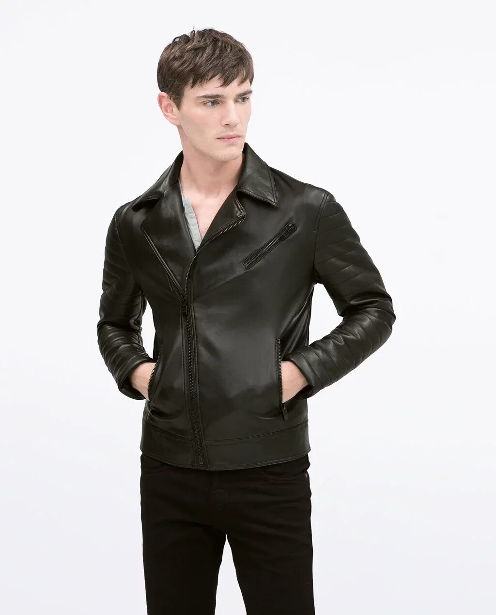 Купить zara мужские. Кожанка Zara man. Косуха Zara мужская. Leather Jacket men Zara. Zara мужская кожаная куртка 2020.