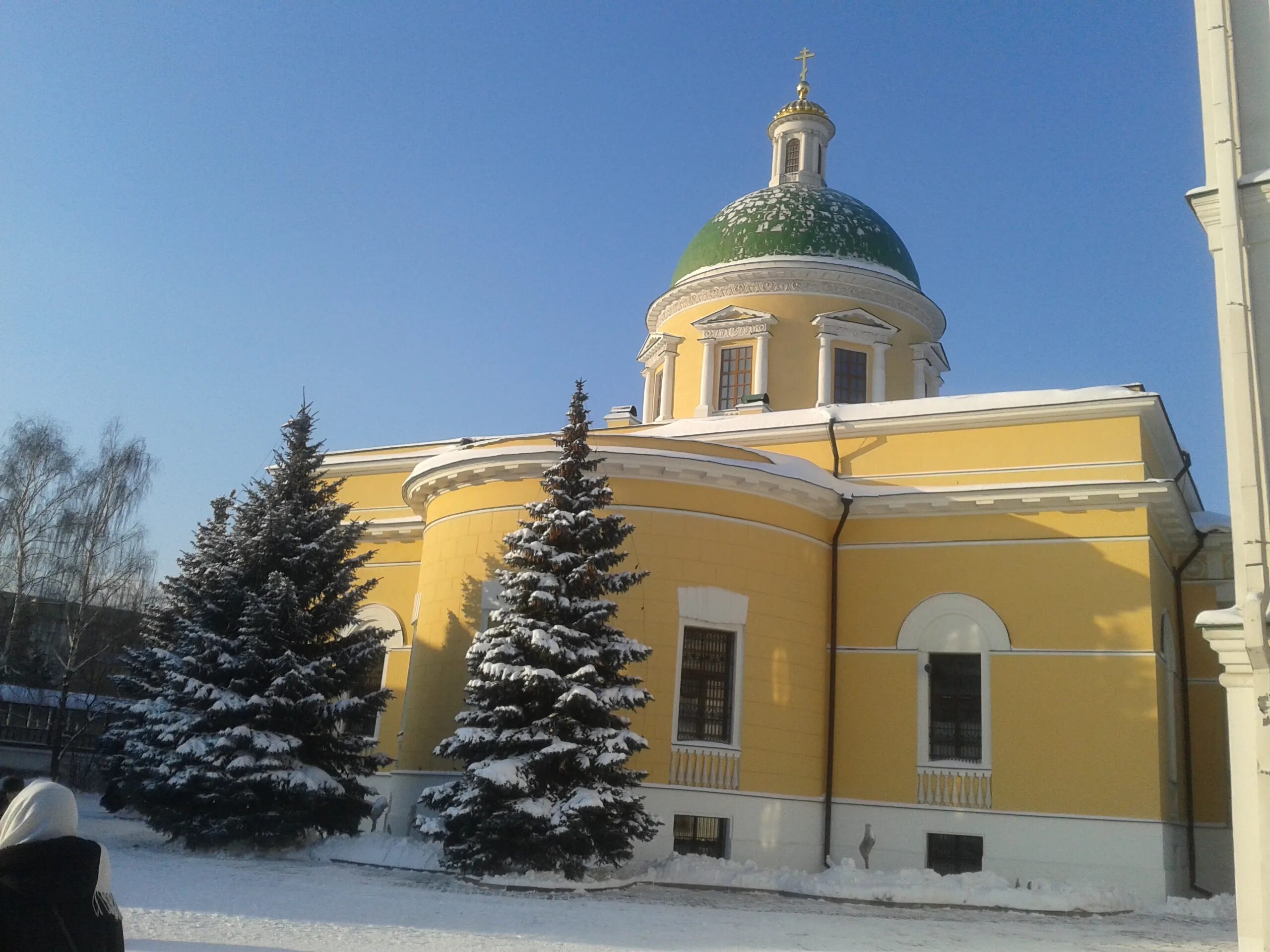 Свято данилов монастырь сайт. Покровский храм Данилова монастыря.