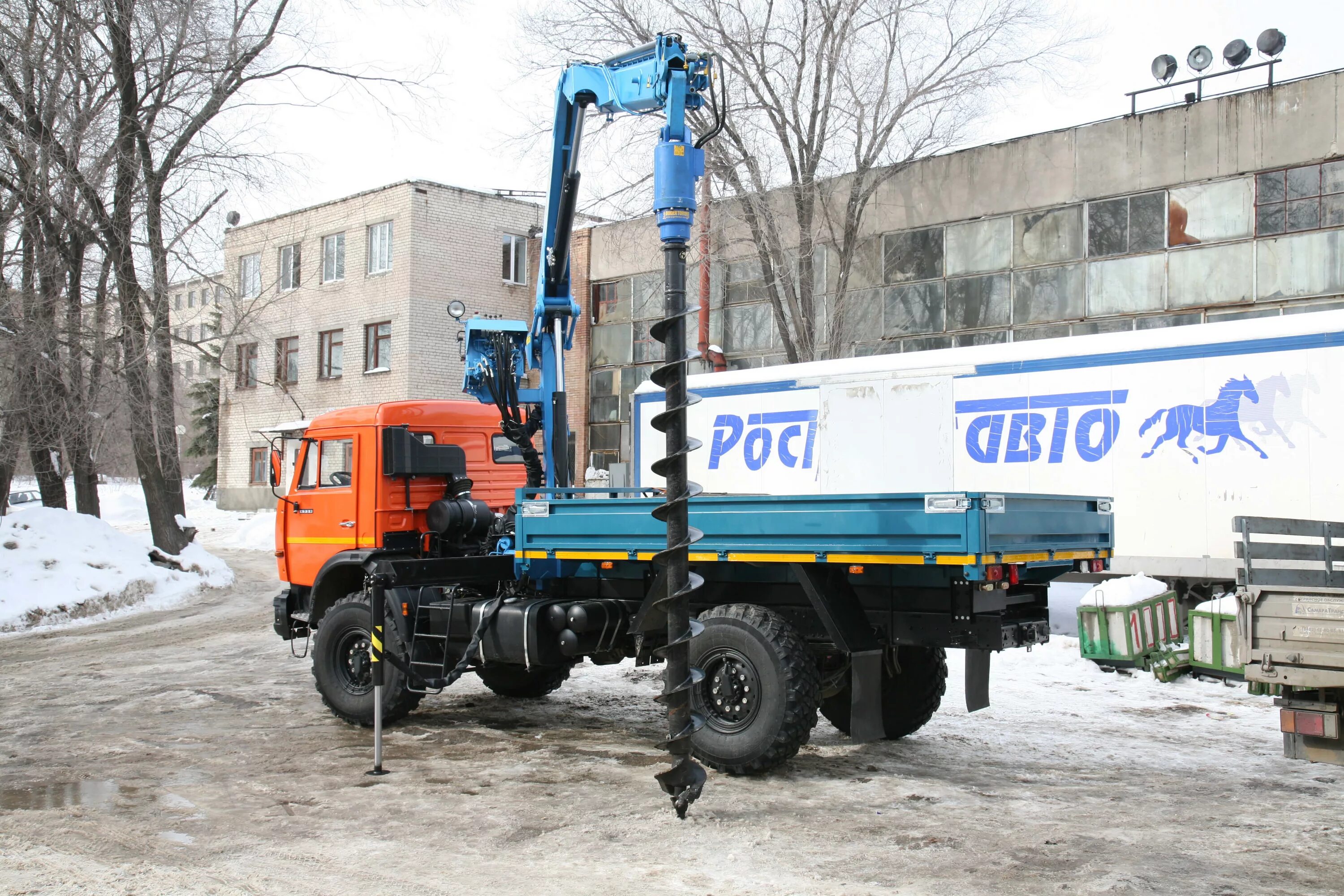 урал 4х4 с манипулятором. исузу эльф 4х4 с кму. кму faw 3310 с кму. Iveco eurocargo 4x4. Iveco бортовой с кму 6х6.