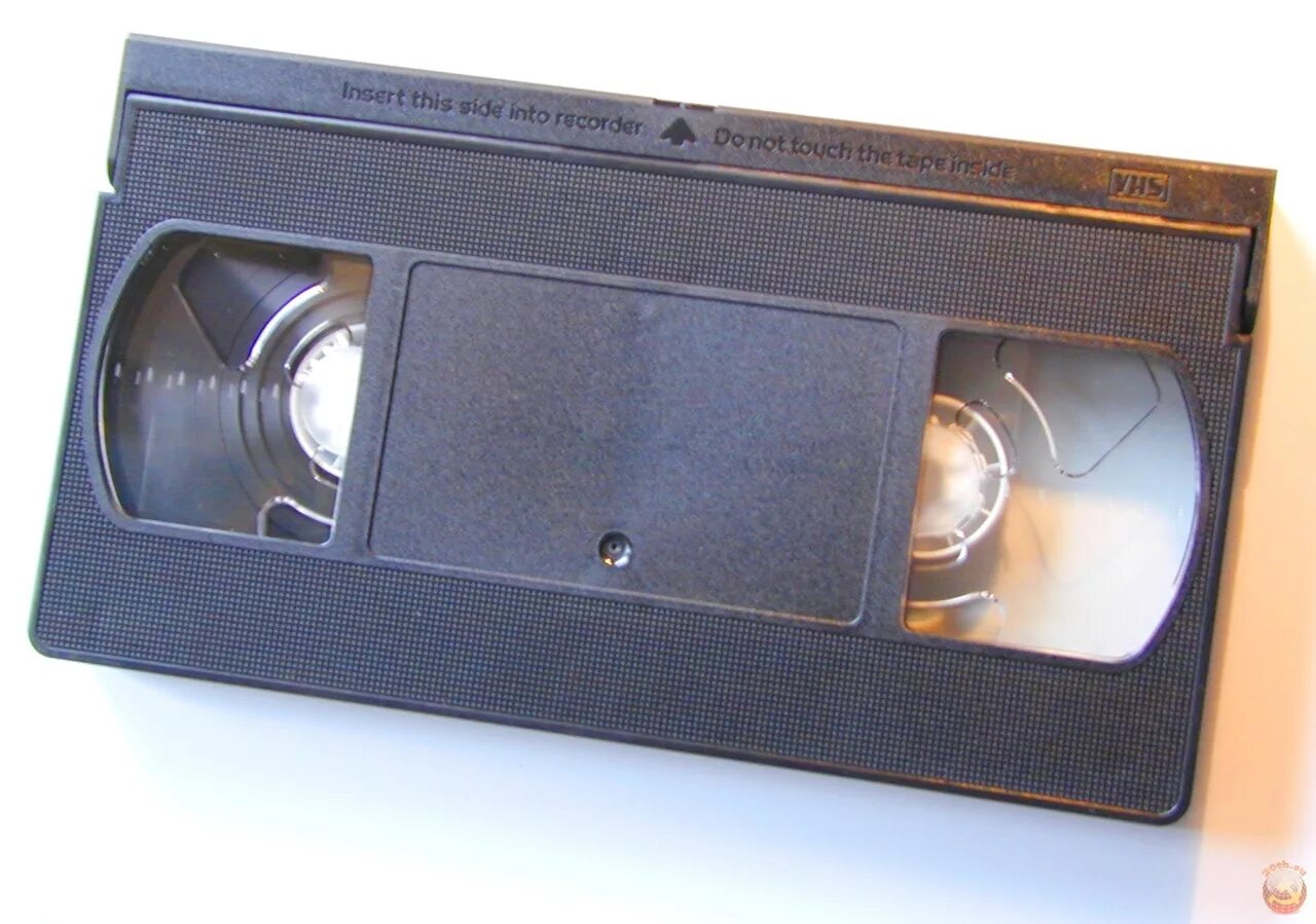 Кассета VHS 90е. Кассеты ностальгия ВХС. Видеокассеты VHS 80х производители. Видеокассета VHS B v2000.