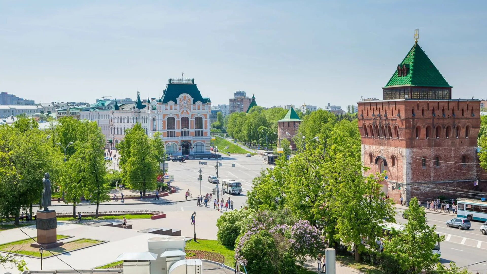 Купить отдельно в нижнем новгороде. Площадь Минина Нижний Новгород. Площадь площадь Минина и Пожарского Нижний Новгород. Нижний Новгород площадминина и Пожарского. Нижний Новгород Кремль площадь Минина.