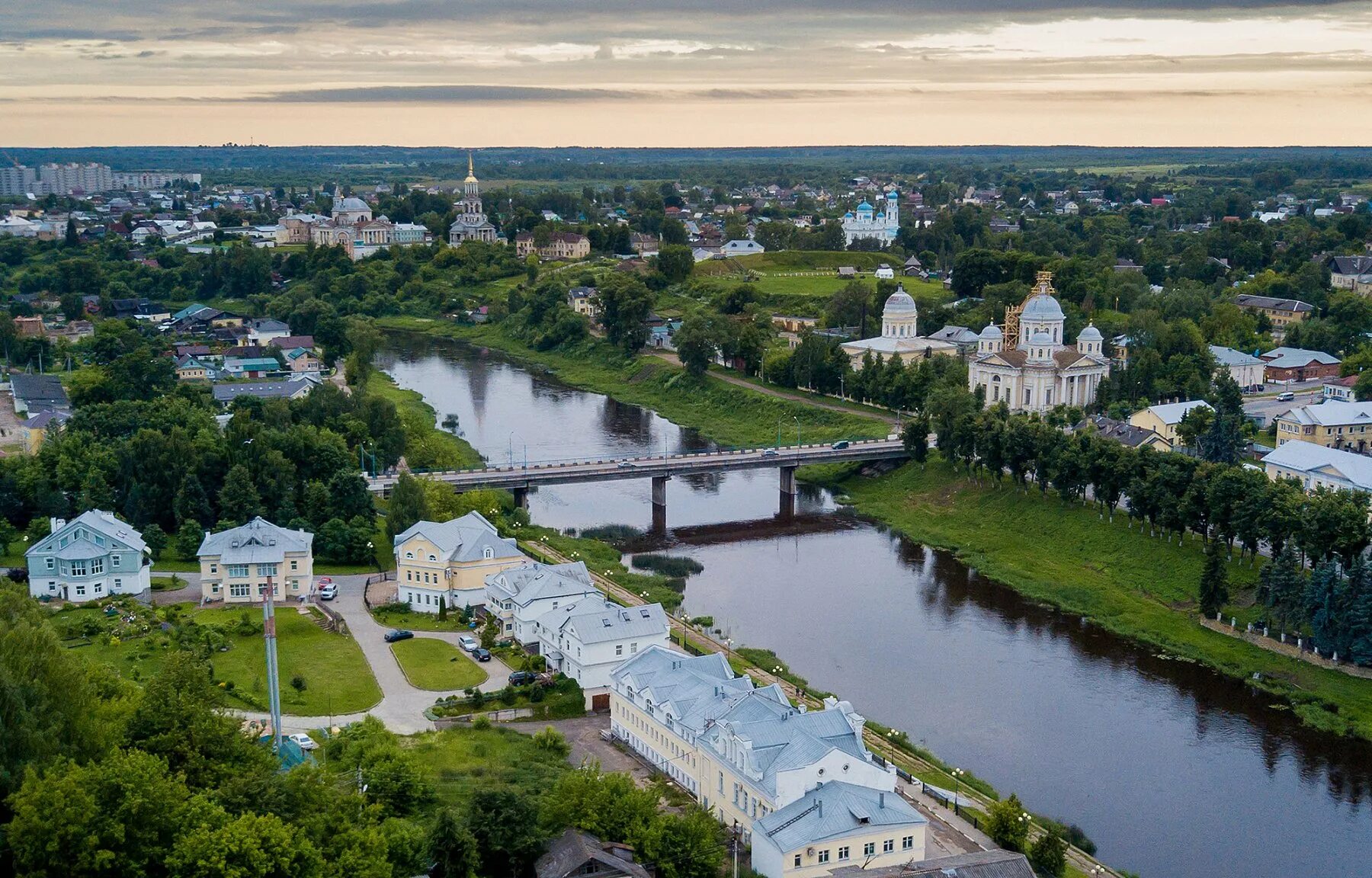 Население города торжок. Торож Тверская область. Торжок. Г Торжок Тверская область. Торжок город в Тверской области достопримечательности.