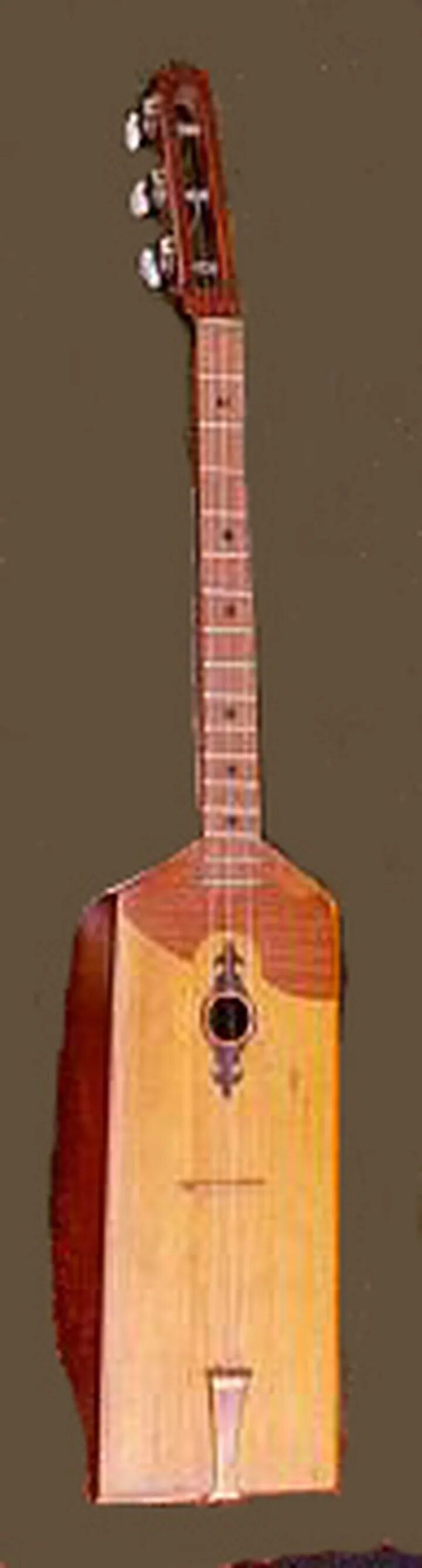 Чеченский национальный инструмент дечиг пондар. Кумуз дагестанский музыкальный инструмент. Дечиг пондар музыкальный инструмент. Чеченский народный инструмент пондар. Музыкальный инструмент агач кумуз.