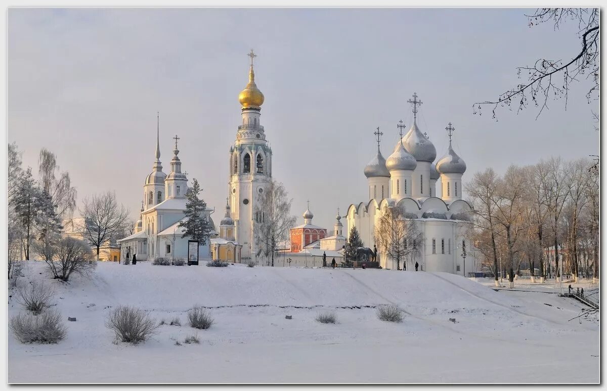 Белый город вологда. Храм Софии Вологда зима. Церкви города Вологды сейчас. Город Вологда зимой. Вологда зима 2021.