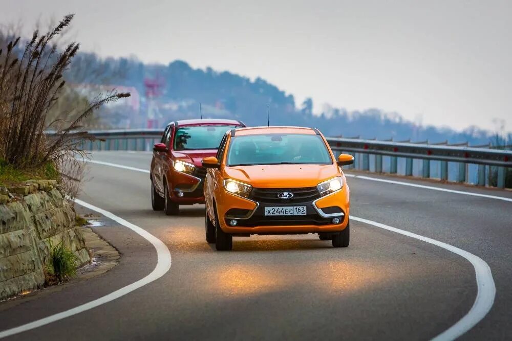 новые авто драйв. красный мерседес и квартира. клиренс хендай ix35. новые авто драйв. 0 sport edition.