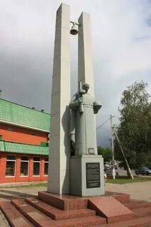 Памятник 8