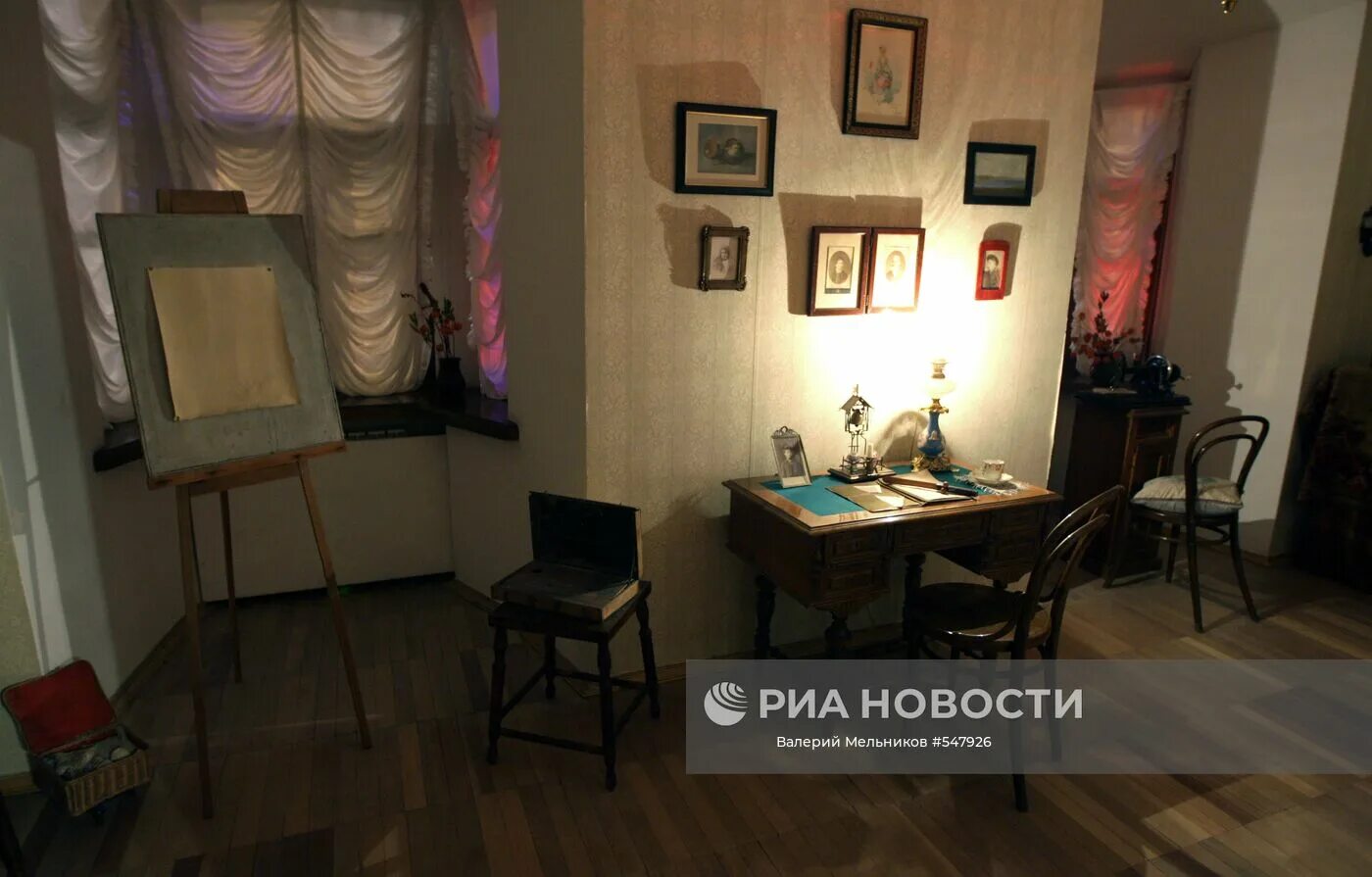 Музей чехова. Дом-музей антона чехова. в москве отреставрируют дом-музей чехова. музей чехова на садово-кудринской в москве чеховская комната. дом музей чехова в москве садовая кудринская внутри.